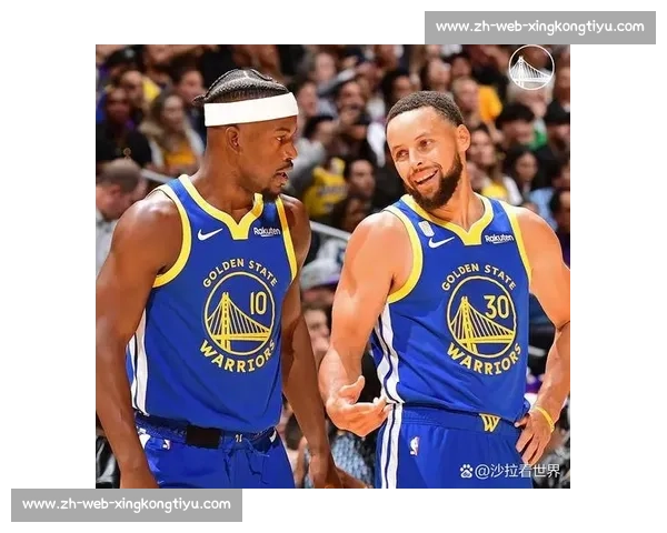 美媒评 NBA 历史最佳阵容:库里詹姆斯领衔现役双雄,乔鲨邓坐镇传奇防线 美媒评 NBA 历史最佳阵容:库里詹姆斯领衔现役双雄,乔鲨邓坐镇传奇防线